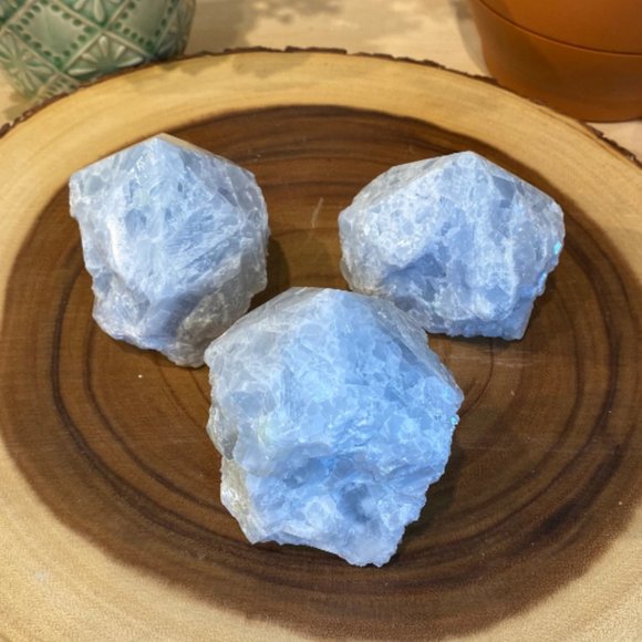 Blue Calcite Polished Point, Throat Chakra, Confidence Stone, Office Decor - Picture 4 of 6